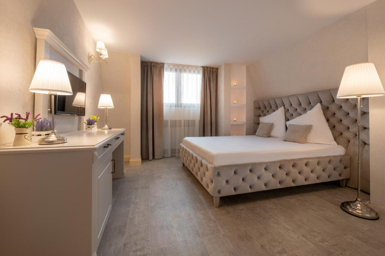 Hotel Casa Fiori Бухарест Экстерьер фото