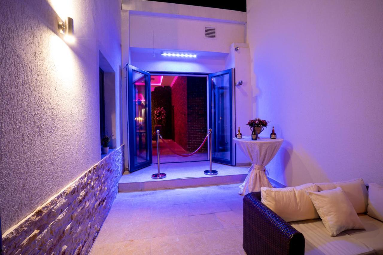 Hotel Casa Fiori Бухарест Экстерьер фото